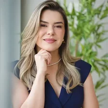Foto de Dra. Caroline Silveira